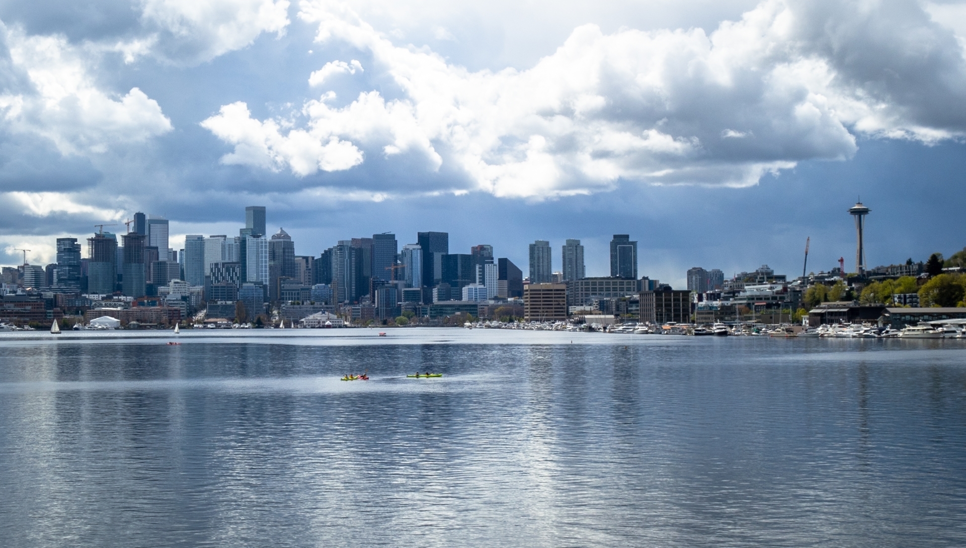 Seattle-Gas-Works-Park-2-of-3-The-park-offers-outstanding-views-of-Lake-Union-and-the-Seattle-skyline-JB-Place-by-Amy-Levine-SR